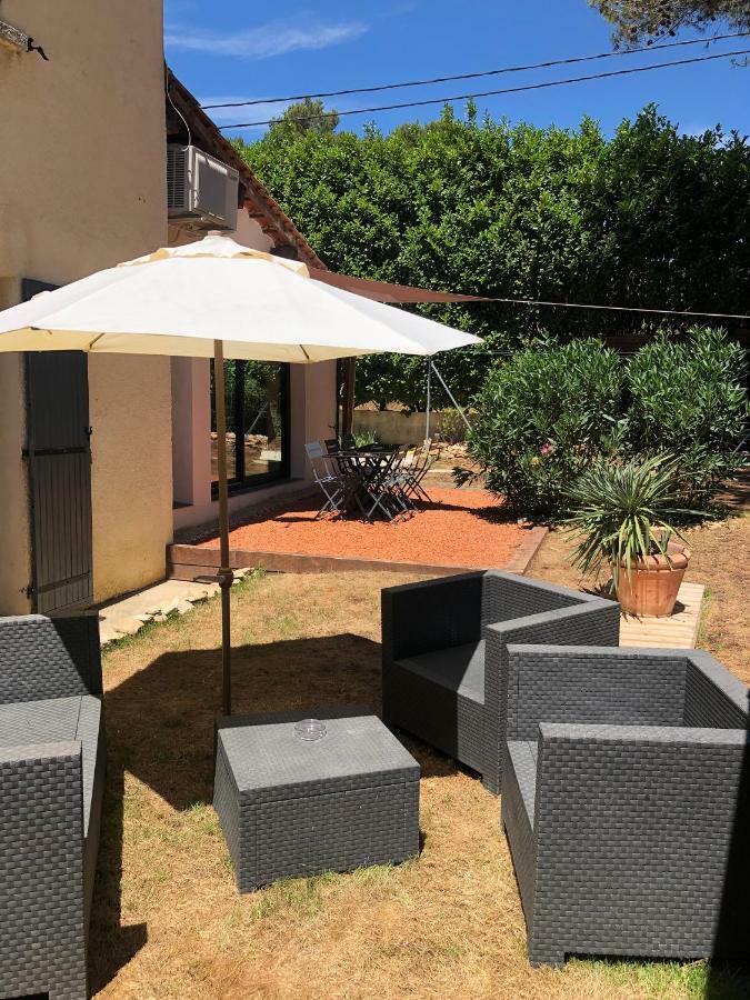 Au Coeur De La Pinede De 1 A 4 Personnes Villa Langlade Exterior photo